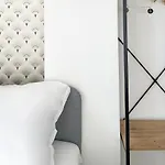 Appartement Ng Suitehome - Lille I I Gare I Metro Alsace - Netflix - Wifi *